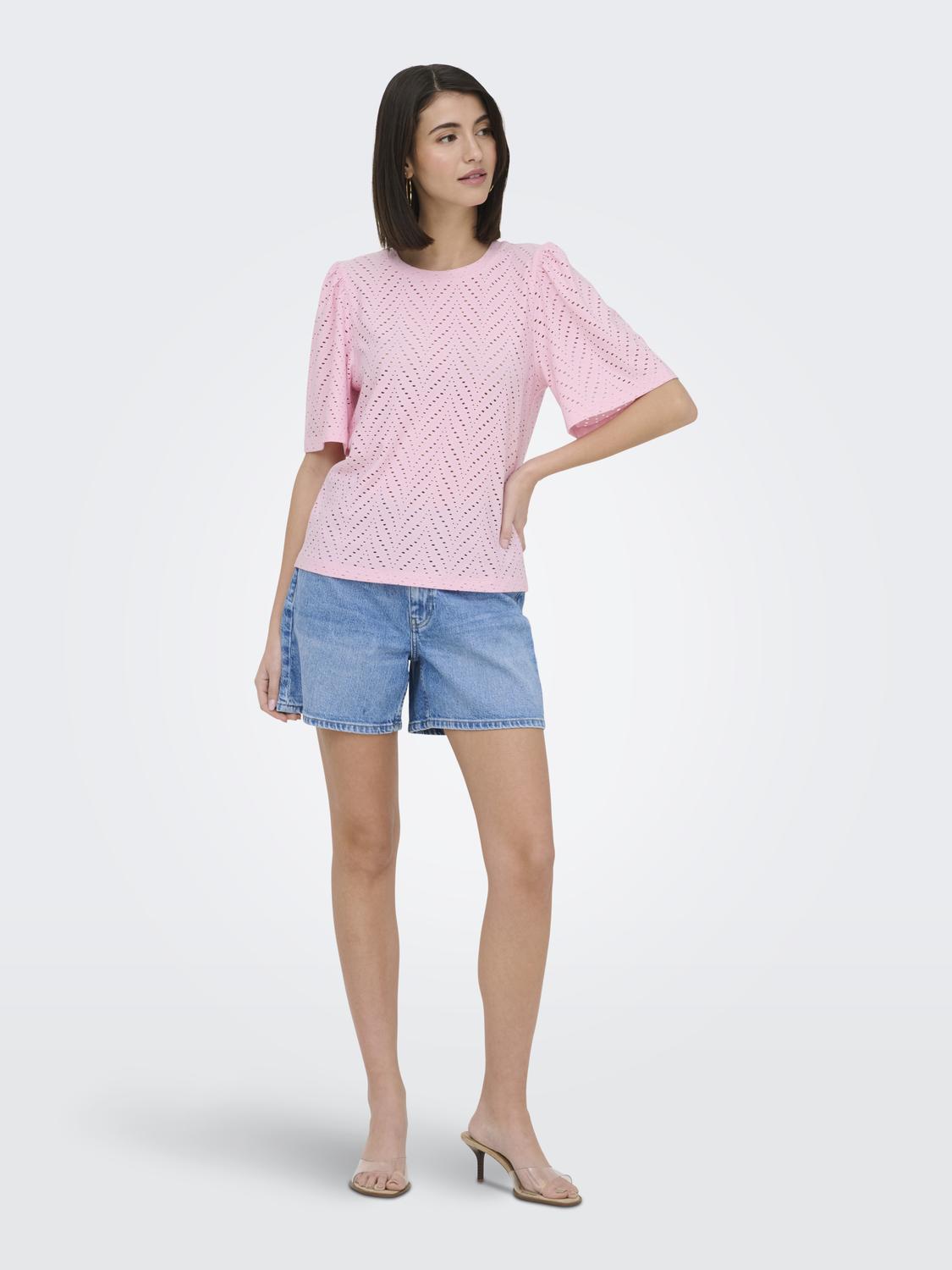 model_shot-front_full
